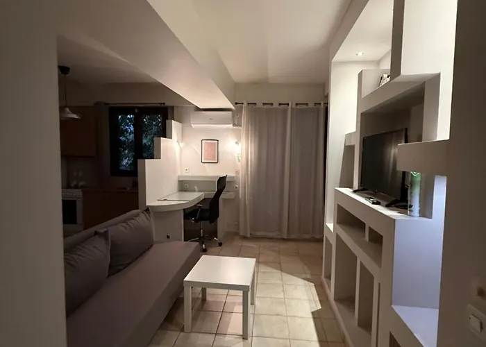 Villager Daire Kalamata